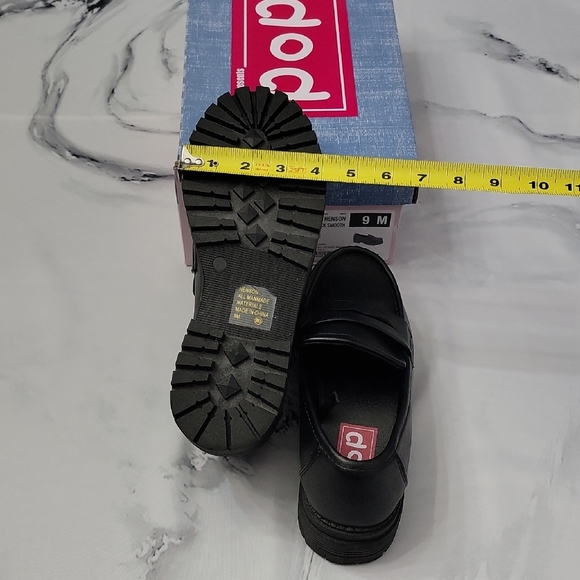 POP Women's 9M Hanson Black Moc Loafers Slip On Sleek - Picture 8 of 9